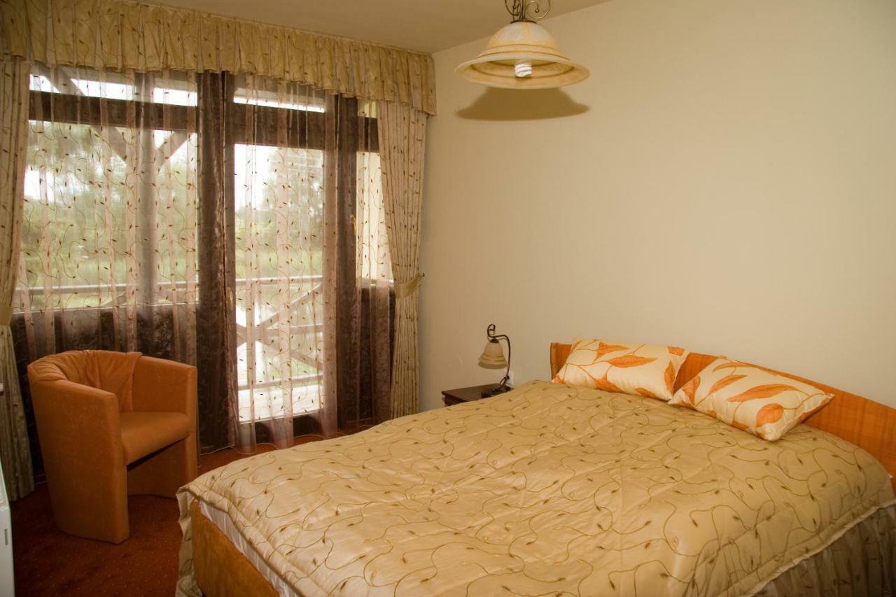 Hotel Fortuna Dávod Zimmer foto